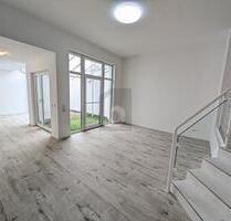 SONNIG, RUHIG, KOMFORTABEL - 719.000,00&nbsp;EUR Kaufpreis, ca.&nbsp; 135,00&nbsp;m&sup2;&nbsp;Wohnfl&auml;che in Wiesbaden (PLZ: 65191)