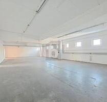 TROCKENE + SICHERE STORAGEFLÄCHE MIT AUFZUG 2. OG - München