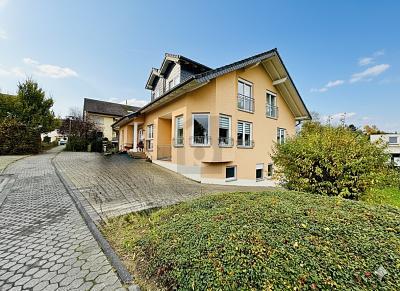 Foto - KOMFORTABLES WOHNEN MIT TERRASSE UND GARAGE