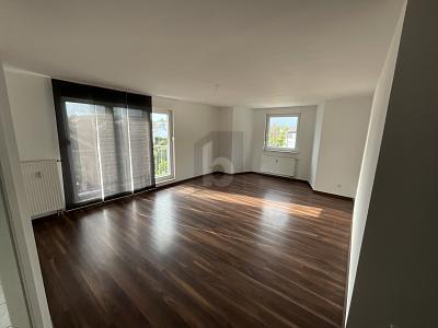 Foto - HELLES ZUHAUSE MIT BALKON UND GARAGE