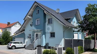 Foto - HELLER FAMILIENTRAUM MIT KLIMA & DURCHFAHRGARAGE