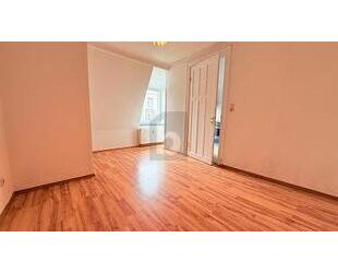 KOMPAKTES ZUHAUSE ÜBER DEN DÄCHERN VON ALTONA - Hamburg