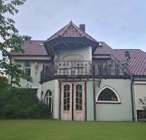 FÜR INVESTOREN: ANWESEN MIT VIEL PLATZ - Aalen