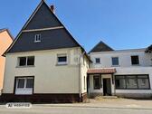 Foto - Mehrfamilienhaus, Wohnhaus mit 180,00 m&sup2; in Solms zum Kaufen