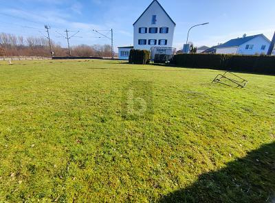 Foto - PLATZ AN ORTSRANDLAGE, LÄNDLICH, IDYLLISCH, RUHIG