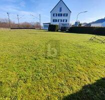 PLATZ AN ORTSRANDLAGE, LÄNDLICH, IDYLLISCH, RUHIG - Nersingen