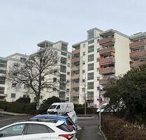 SEHR GEPFLEGT MIT BLICK INS GRÜNE - Waldbronn