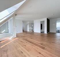 WOHNJUWEL AUF ZWEI EBENEN MIT ELEGANTEM FLAIR - Pleidelsheim