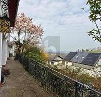 VIEL RAUM ZUM WOHLFÜHLEN - 410.000,00&nbsp;EUR Kaufpreis, ca.&nbsp; 180,00&nbsp;m&sup2;&nbsp;Wohnfl&auml;che in Lauf (PLZ: 77886)