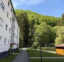 RUHIG GELEGEN, DIREKT AM WALD - 159.000,00&nbsp;EUR Kaufpreis, ca.&nbsp; 63,00&nbsp;m&sup2;&nbsp;Wohnfl&auml;che in Bad Urach (PLZ: 72574)