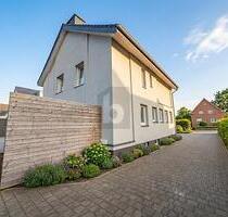 FREISTEHENDES RAUMWUNDER 7 STELLPLÄTZE & GARAGE - Drensteinfurt