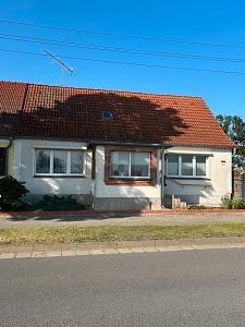 Foto - LÄNDLICH MIT GROßEM GRUNDSTÜCK - 250.000,00&nbsp;EUR Kaufpreis, ca.&nbsp; 90,00&nbsp;m&sup2;&nbsp;Wohnfl&auml;che