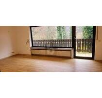 WOHNEN MIT BLICK INS GRÜNE - 920,00&nbsp;EUR &nbsp;pro&nbsp; Monat Kaltmiete, ca.&nbsp; 120,00&nbsp;m&sup2;&nbsp;Wohnfl&auml;che in Malberg (PLZ: 54655)