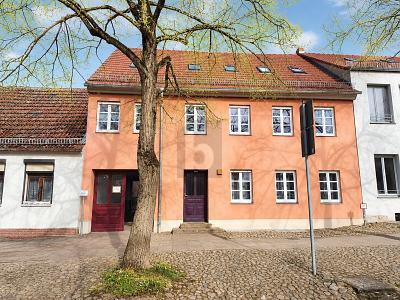 Foto - MODERN MIT 4 WOHNEINHEITEN - 580.000,00&nbsp;EUR Kaufpreis, ca.&nbsp; 387,00&nbsp;m&sup2;&nbsp;Wohnfl&auml;che