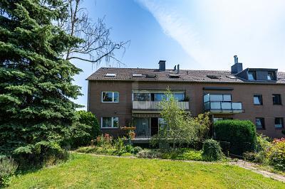 Foto - ATTRAKTIVE GELEGENHEIT MIT 4 WOHNEINHEITEN