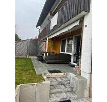 GROßZÜGIG MITTEN IM GRÜNEN - 950.000,00 EUR Kaufpreis, ca.  116,00 m² Wohnfläche in Weichs (PLZ: 85258)