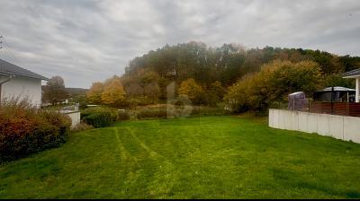Foto - GRÜNBLICK STATT GROßSTADTLÄRM - 46.000,00 EUR Kaufpreis, ca.  979,00 m²