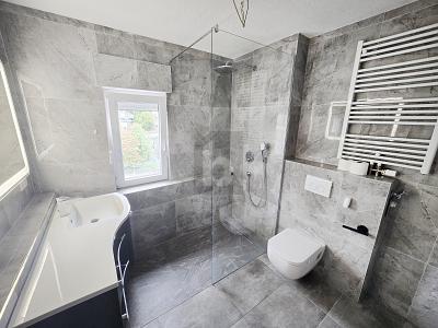 Foto - Mehrfamilienhaus, Wohnhaus mit 201,00 m² in Esslingen am Neckar zum Kaufen