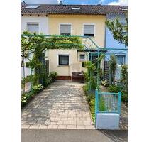 FAMILIENTRAUM MIT GARTEN, GARAGE & STELLPLATZ - Reutlingen