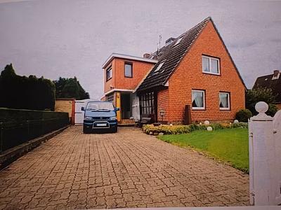 Foto - VIEL PLATZ FÜR DIE FAMILIE MIT EIGENEM POOLHAUS