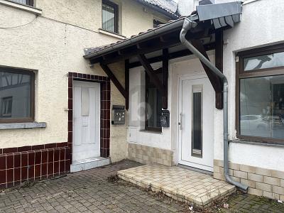 Foto - 10 Zimmer Mehrfamilienhaus, Wohnhaus zum Kaufen in Solms