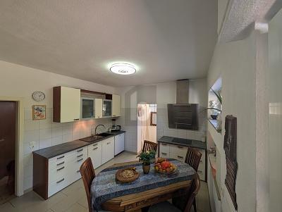 Foto - Mehrfamilienhaus, Wohnhaus mit 234,00 m&sup2; in Köln zum Kaufen