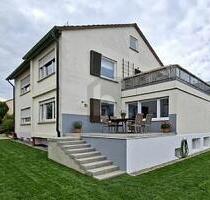 EIN ZUHAUSE MIT MÖGLICHKEITEN - 720.000,00&nbsp;EUR Kaufpreis, ca.&nbsp; 230,00&nbsp;m&sup2;&nbsp;Wohnfl&auml;che in Sindelfingen (PLZ: 71063)
