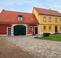 EIN ORT MIT SEELE & DENKMALSCHUTZ & MODERNE - Burgebrach