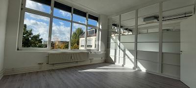 Foto - EXKLUSIVES UND FORTSCHRITTLICHES ARBEITEN