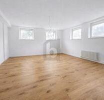 MODERN, ERSTBEZUG NACH KERNSANIERUNG - Stuttgart