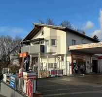 GEWERBE UND WOHNEN KOMBINIERT - 3.500.000,00&nbsp;EUR Kaufpreis, ca.&nbsp; 170,00&nbsp;m&sup2;&nbsp;Wohnfl&auml;che in Kenzingen (PLZ: 79341)