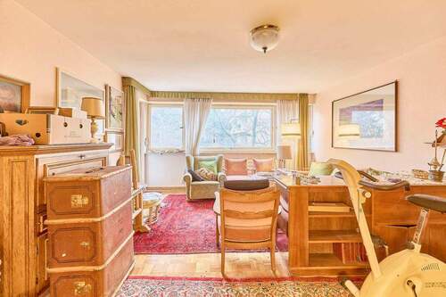 Wohnzimmer - 4 Zimmer Etagenwohnung in Heidelberg