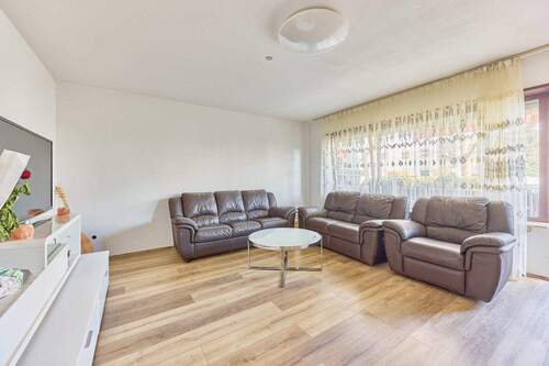 Wohnzimmer - Etagenwohnung mit 78,00 m&sup2; in Schwetzingen zum Kaufen