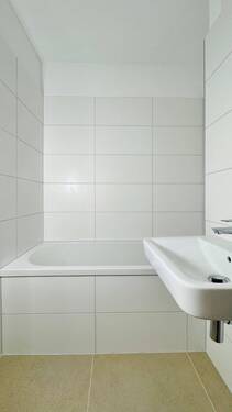 Badezimmer - Etagenwohnung mit 50,00 m&sup2; in Heidelberg zum Kaufen