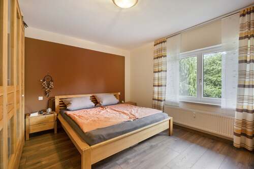 Schlafzimmer EG - 