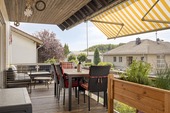 Überdachte Terrasse mit Markise EG - 