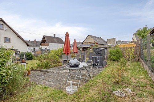 Garten vorn seitlich - 