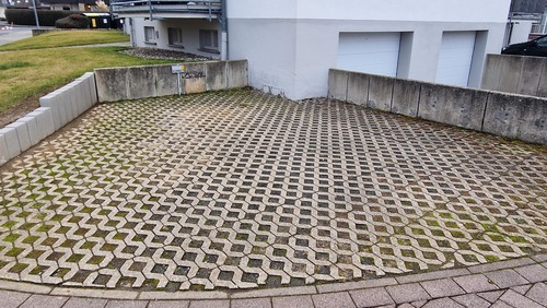 Großer Stellplatz - 