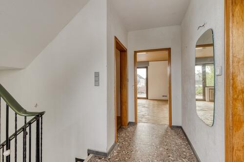 Flur OG Haus 2 - 