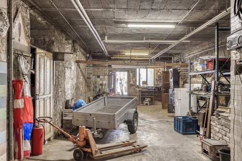 Garage / Werkstatt - 