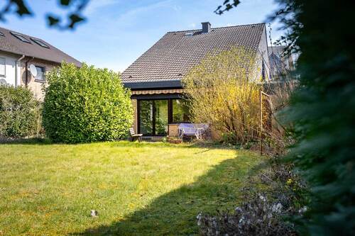 Der ruhige & erholsame Garten - 6 Zimmer Einfamilienhaus in Urmitz