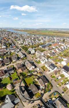 Sackgassenlage in Rheinnähe ! - 6 Zimmer Einfamilienhaus zum Kaufen in Urmitz