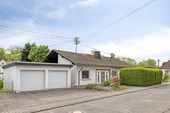 Einfamilienhaus mit 3 Garagen - 6 Zimmer Einfamilienhaus zum Kaufen in Staudt