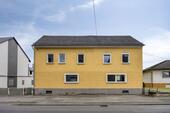 Hausansicht Frontal - 9 Zimmer Einfamilienhaus zum Kaufen in Wirges