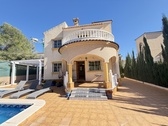 Foto - Haus in Villamartin, Alicante - 375.000,00&nbsp;EUR Kaufpreis, ca.&nbsp; 300,00&nbsp;m&sup2;
