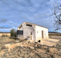 Landhaus in Yecla, Murcia - 49.000,00&nbsp;EUR Kaufpreis, ca.&nbsp; 4.500,00&nbsp;m&sup2; in Yecla (PLZ: )