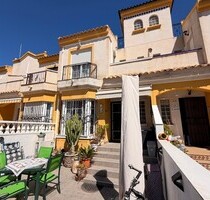 Stadthaus in Guardamar Del Segura, Alicante