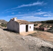 Landhaus in Jumilla, Murcia - 39.990,00&nbsp;EUR Kaufpreis, ca.&nbsp; 30.042,00&nbsp;m&sup2; in Jumilla (PLZ: )