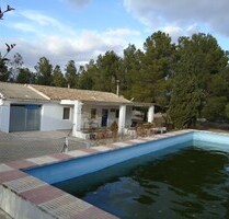 Landhaus in Yecla, Murcia - 210.000,00&nbsp;EUR Kaufpreis, ca.&nbsp; 65.000,00&nbsp;m&sup2; in Yecla (PLZ: )