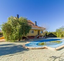 Haus in Yecla, Murcia - 600.000,00&nbsp;EUR Kaufpreis, ca.&nbsp; 6.000,00&nbsp;m&sup2; in Yecla (PLZ: )